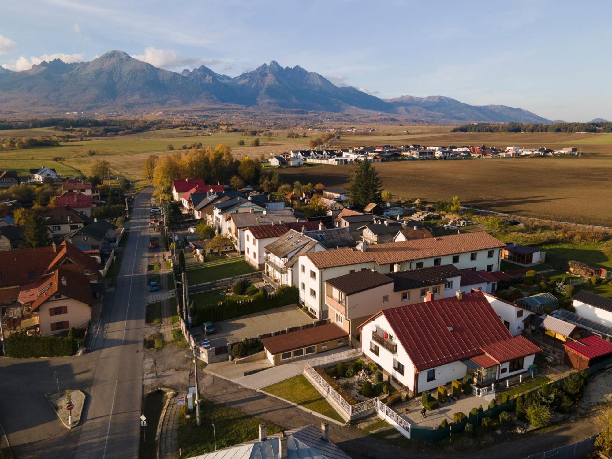 Hotel Tatransky Dom Sk à Veľký Slavkov Extérieur photo